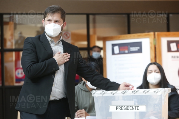 Kast reconoce triunfo de Boric en elección presidencial de Chile