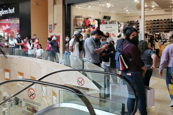 Compras de pánico, la mala costumbre navideña en México