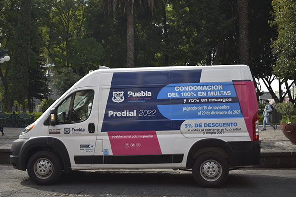 Habilita Ayuntamiento de Puebla unidad móvil para pago de predial 2022