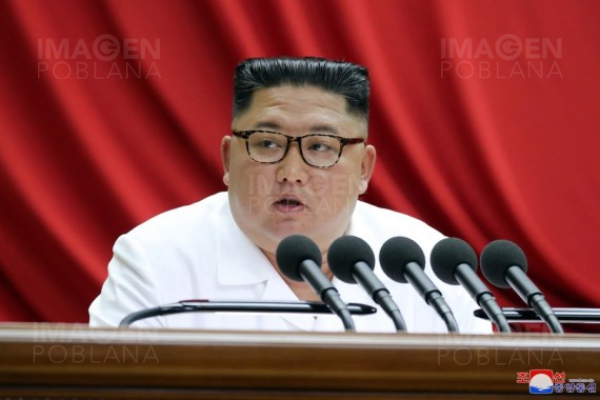Líder norcoreano dice que 2022 será el año de una lucha “de vida o muerte”