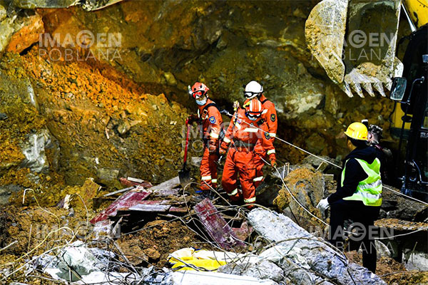 Catorce muertos por derrumbe en suroeste de China