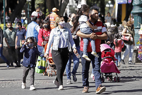 Incrementan contagios de COVID-19 en Puebla