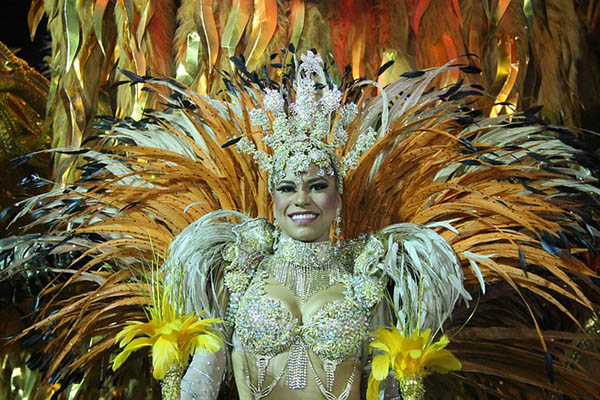 Sao Paulo cancela carnaval callejero por ómicron