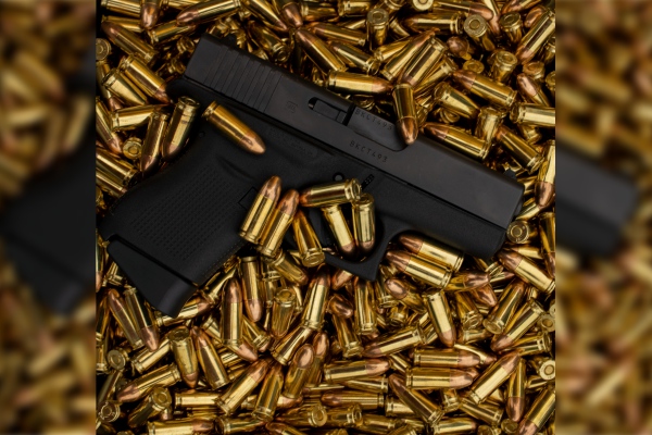 A sacar los rifles automáticos: compran en la CDMX las armas que se tengan en casa