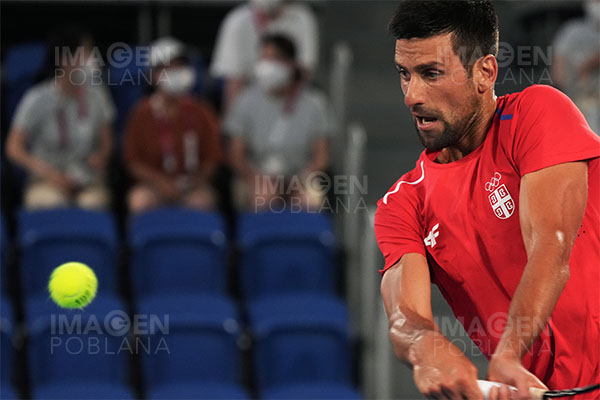 Mala comida y precarias condiciones, así es el hotel australiano donde está Djokovic