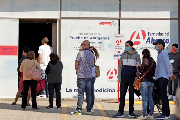 México sigue rompiendo récords en pandemia; sociedad y gobierno en el limbo