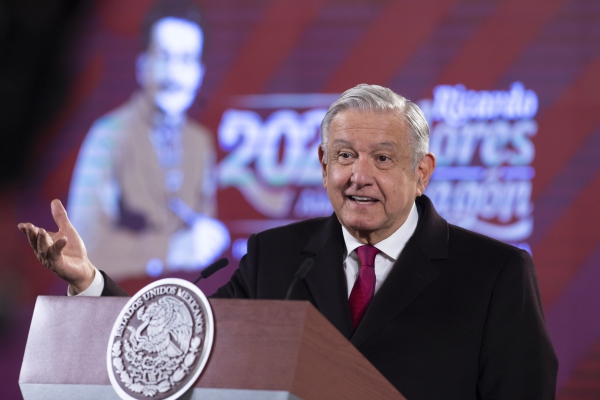 AMLO plantea ejes de diplomacia a embajadores de México