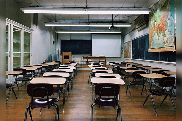 Por COVID-19, más de un millón de jóvenes no ingresaron a la universidad en EU en 2021