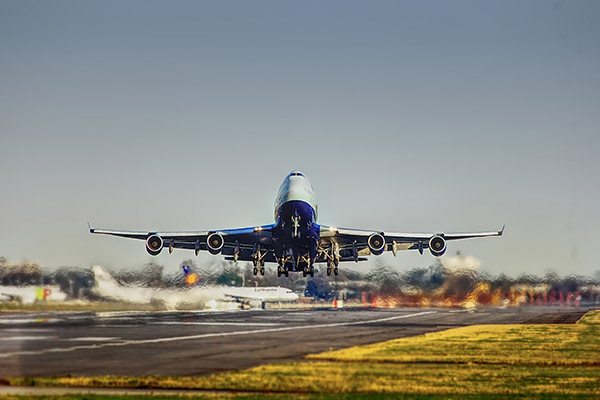 ¿Cómo afecta la tecnología 5G a las aerolíneas de Estados Unidos?