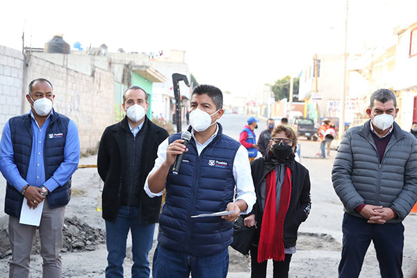 27,000 baches tapados en los primeros tres meses del gobierno de Eduardo Rivera