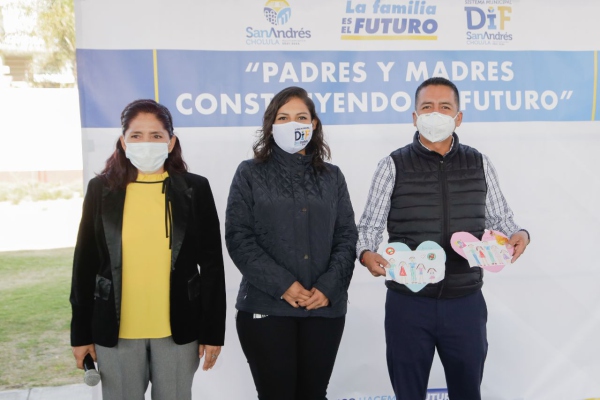DIF de San Andrés fortalece a las familias con el programa “Padres y madres construyendo el futuro”