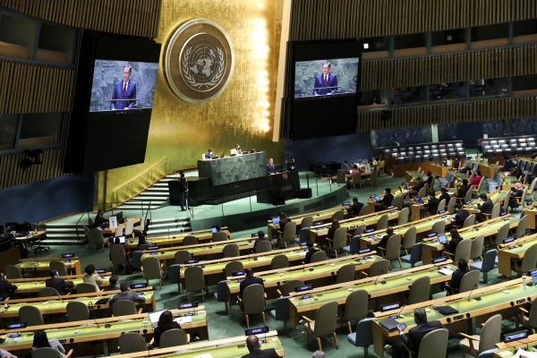 Irán paga cuotas vencidas y recupera derecho a voto en la ONU