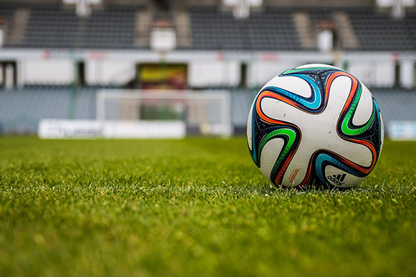 Mueren seis personas en estampida afuera de un estadio en Camerún