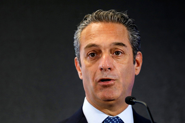Carlos Slim Domit tilda de ineficiente e incapaz a AT&T
