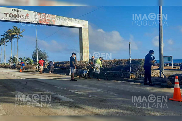 Científicos mexicanos varados en Tonga tras erupción comenzaron retorno