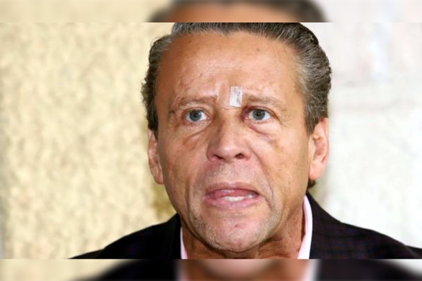 Alfredo Adame contraataca y demanda a personas con las que peleó