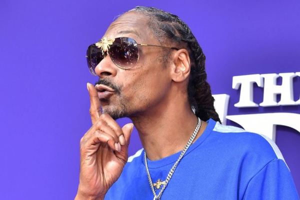 Snoop Dogg confirma que BTS lo espera para una colaboración musical