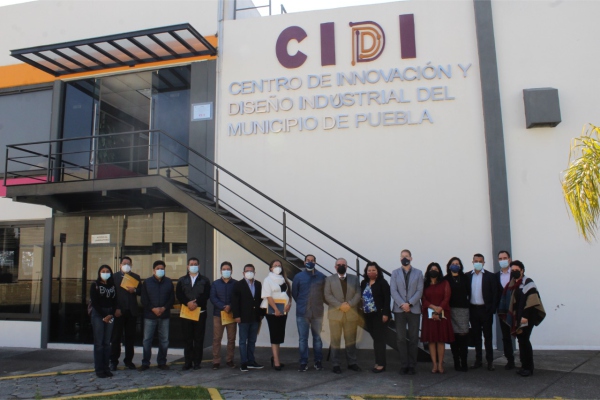 Ayuntamiento de Puebla impulsa la formación especializada en tecnologías