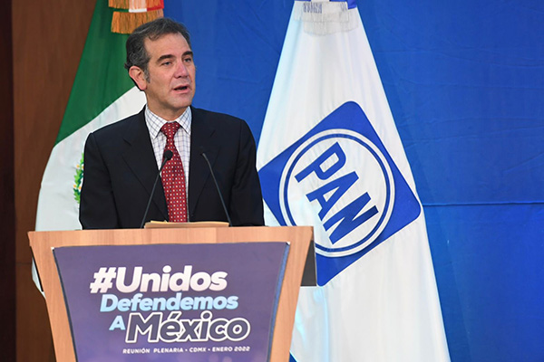 Hacer alarde de visita de presidente INE, grave error panista
