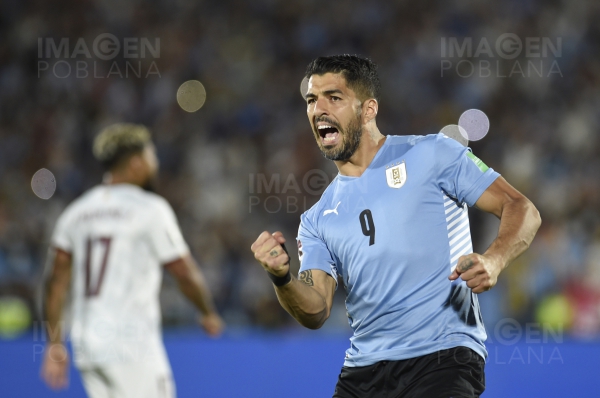 Uruguay golea a Venezuela y se acerca a Catar 2022