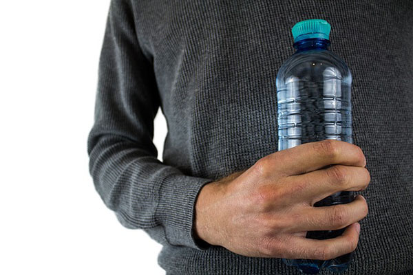 Investigación en Noruega afirma que plásticos pueden aumentar riesgos de obesidad