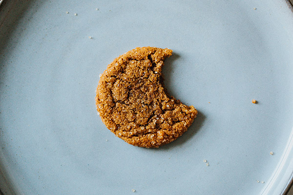 Galleta para envenenar a un perro provoca la muerte de una pequeña de dos años