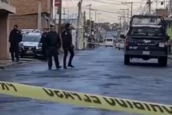 Maleantes hieren de bala a tres personas durante robo a casa habitación