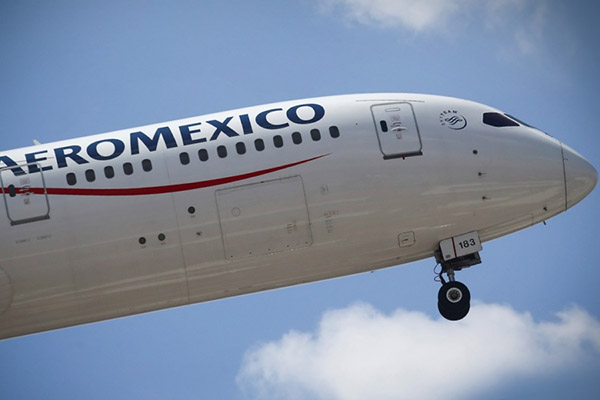 Aeroméxico recula y anuncia que sí operará desde Santa Lucía