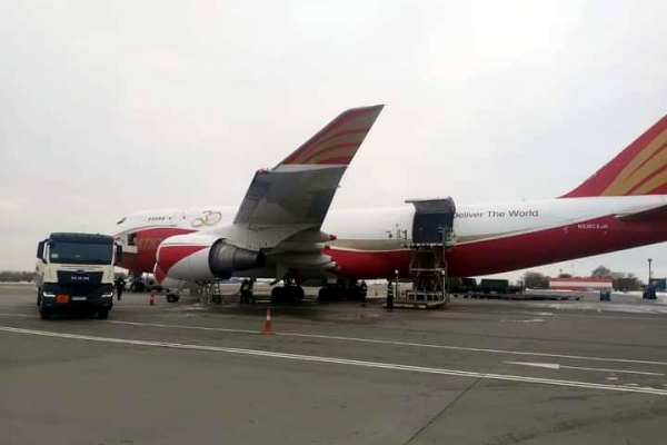 Llegan a Ucrania otros dos aviones con armas provenientes de EU
