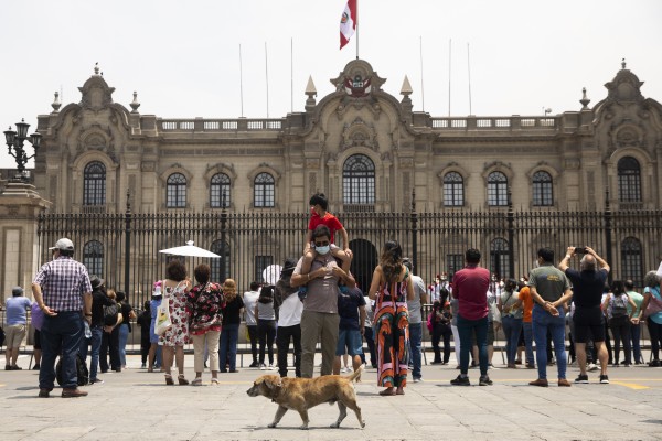 Fiscalía peruana allana Palacio de Gobierno por investigación de corrupción