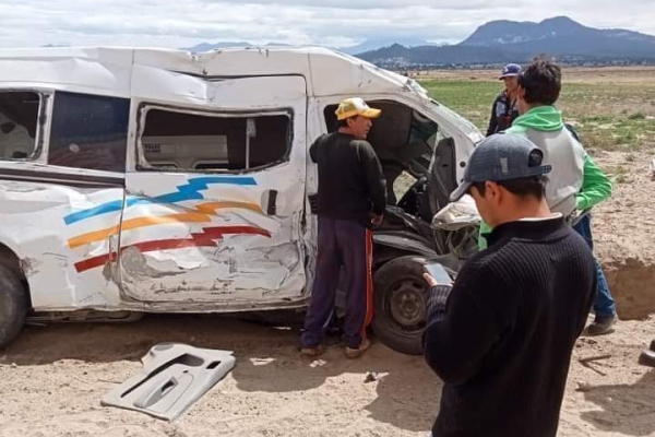 Chofer paga con su vida intento de ganarle el paso al tren