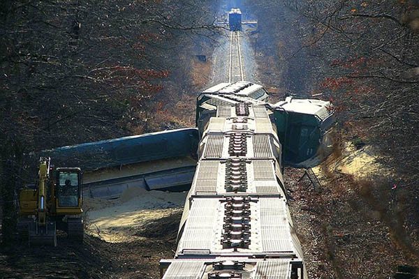 Colisión entre dos trenes deja al menos un muerto y decenas de heridos en Múnich