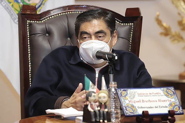 Tiene Puebla capacidad para atender la cresta de contagios de COVID- 19: Barbosa