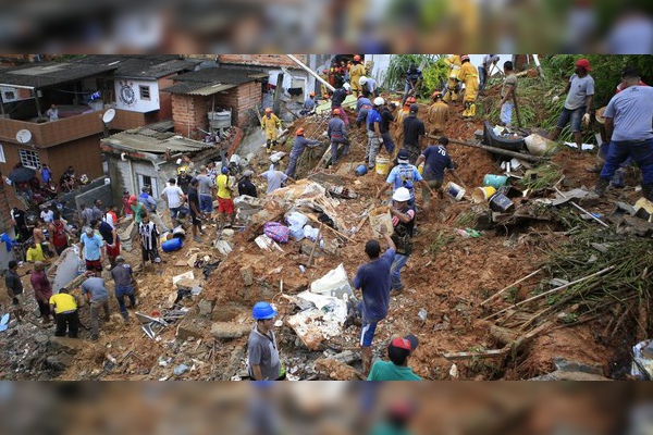 Ya son casi 80 los muertos por lluvias torrenciales en Brasil