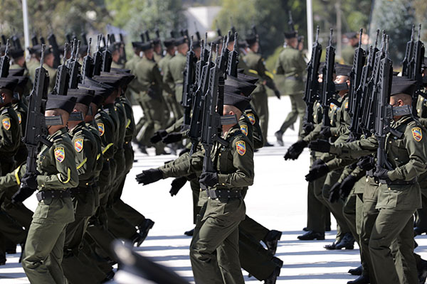 Retos actuales demandan actuación conjunta entre sociedad y Ejército Mexicano: Barbosa
