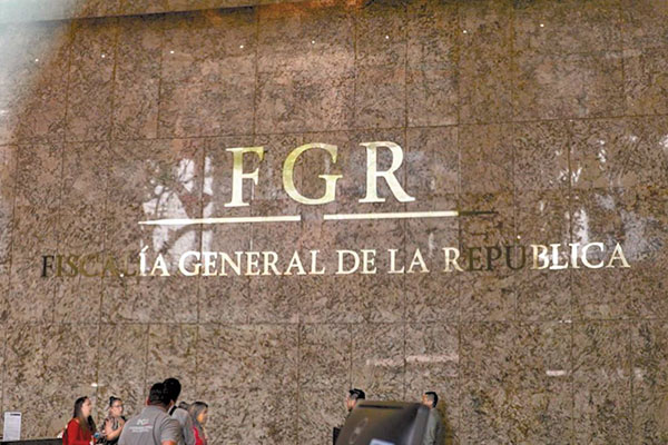 FGR abre carpeta de investigación contra hijo de AMLO por corrupción