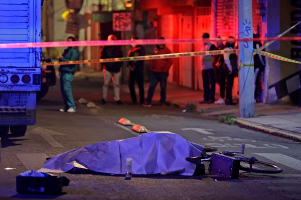 Hombre muere trágicamente atropellado tras caer de su bicicleta