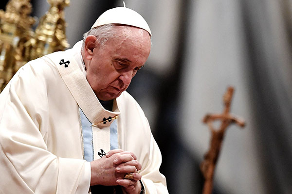 Papa Francisco llama a rezar por la paz en Ucrania