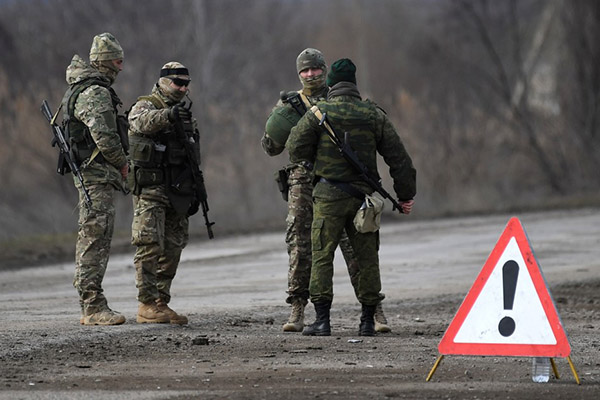 Rusia inutiliza con misiles de alta precisión 74 instalaciones militares de Ucrania