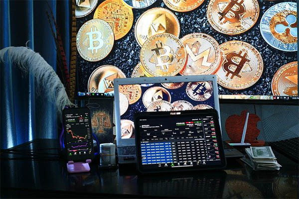 Criptomonedas se desploman por conflicto entre Rusia y Ucrania