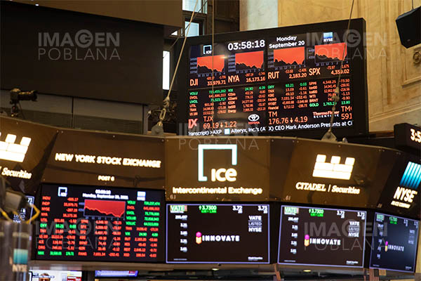 Wall Street se desploma por agravamiento de crisis en Ucrania