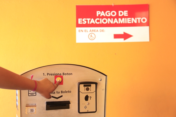 Parquímetros, mejor opción que los estacionamientos abusivos