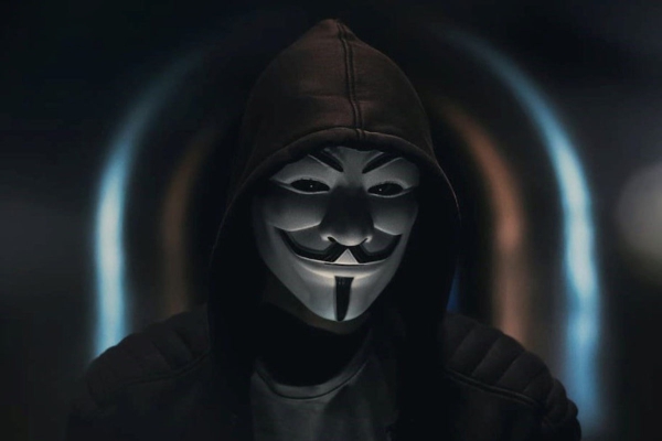 Anonymous declara una