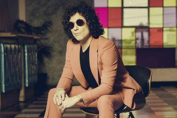 Enrique Bunbury anuncia su retiro de la música por problemas de salud