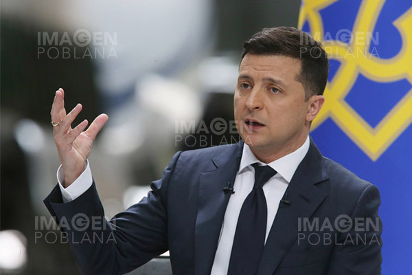 Ex primer ministro ucraniano duda de que Zelenski pueda controlar a los radicales