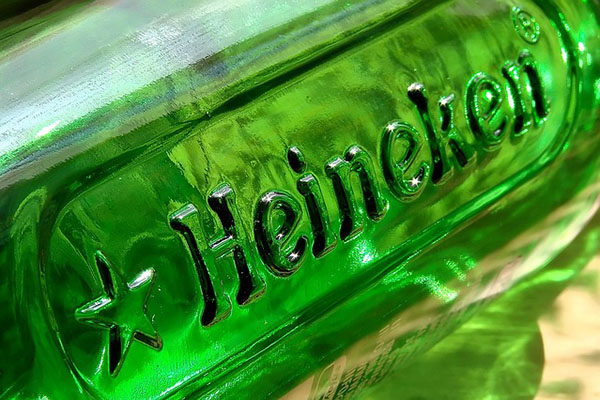 Heineken suspende exportaciones de cerveza a Rusia
