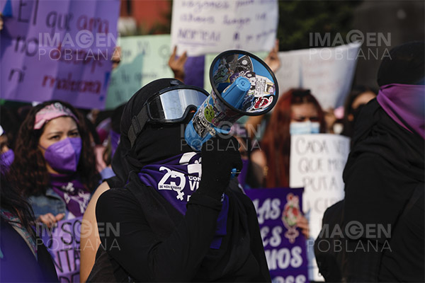 AMLO llama a evitar violencia en manifestaciones del 8 de marzo