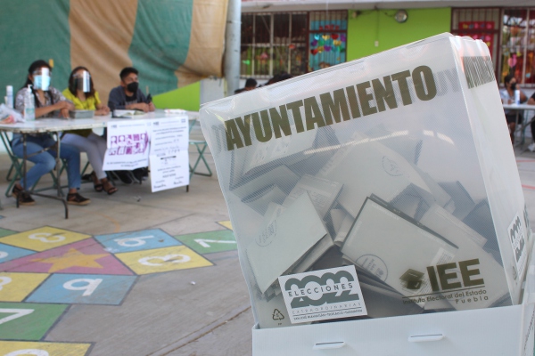 Sociedad salva del desastre al IEE en elecciones extraordinarias