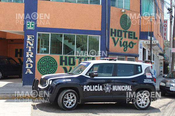 Lo hallan muerto dentro de un hotel