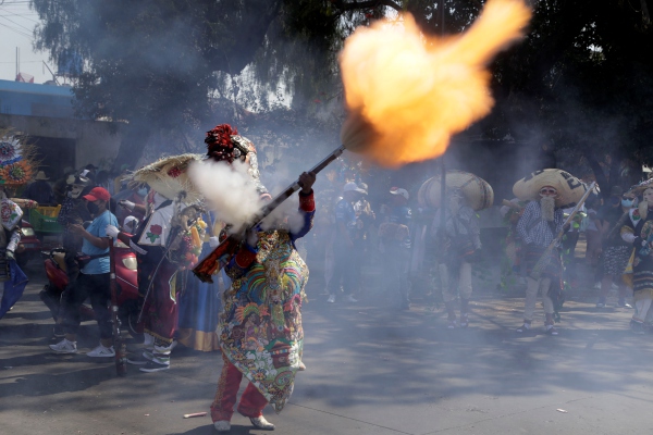Costumbres absurdas disfrazadas de tradiciones